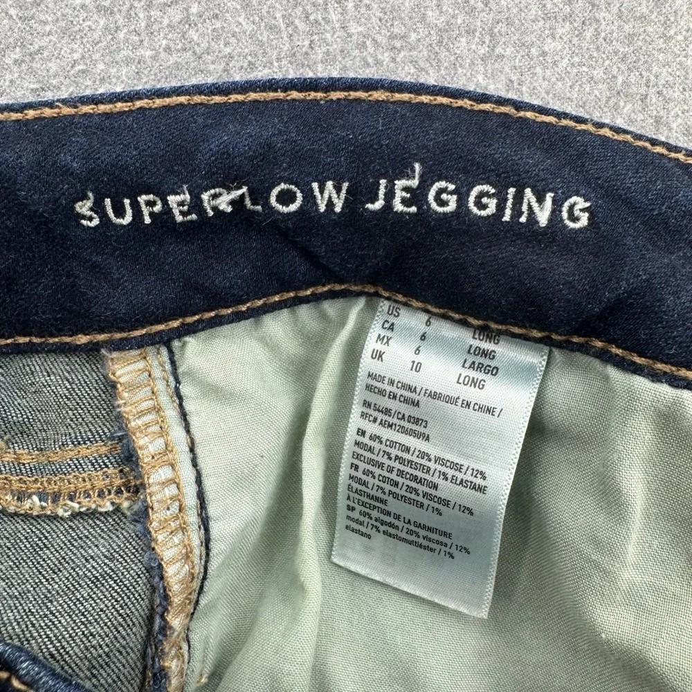 American Eagle Jeans Womens 6 Long Blue Super Low Jegging Super Stretch Dark - Picture 3 of 7